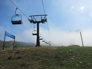 A strange chairlift in Baqueira-Beret, where the chairs go up into the cloud but none come back down...